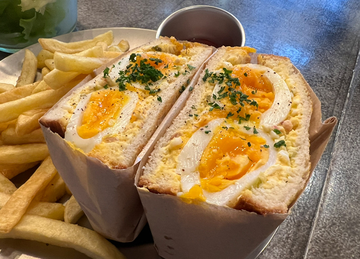 テレビで多数紹介されている「egg baby cafe」で絶品卵料理を実食～たまごサンド、フレンチトースト、カルボ、プリン、チーズケーキなんで