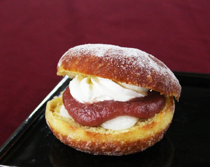 和生どーなつ苺大福