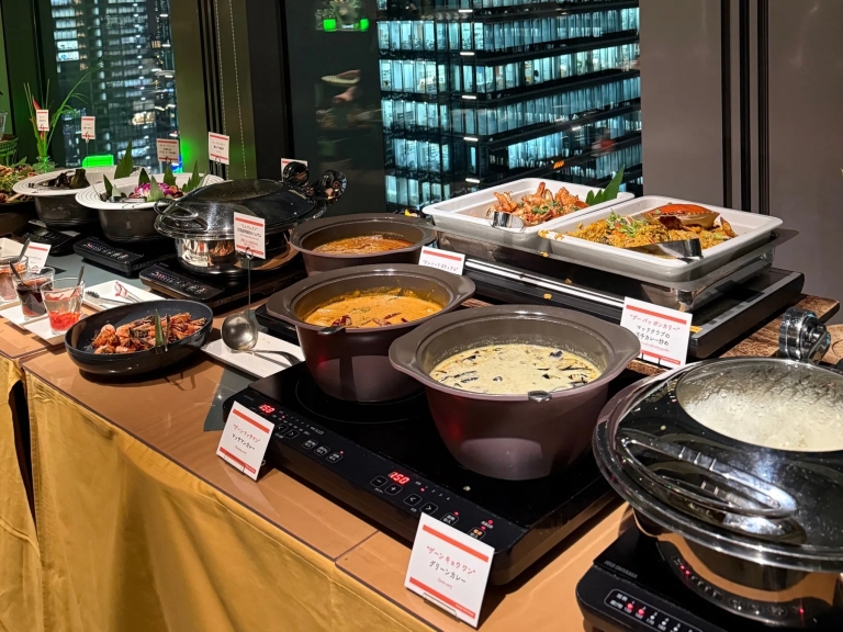 ビュッフェ風景