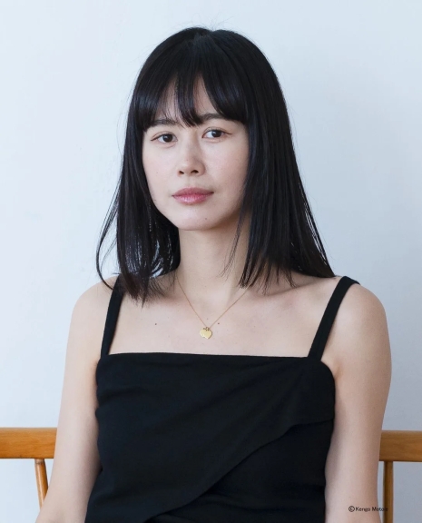 女性のポートレート