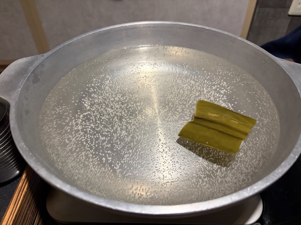 「居酒屋とみ」の茶美豚しゃぶしゃぶ