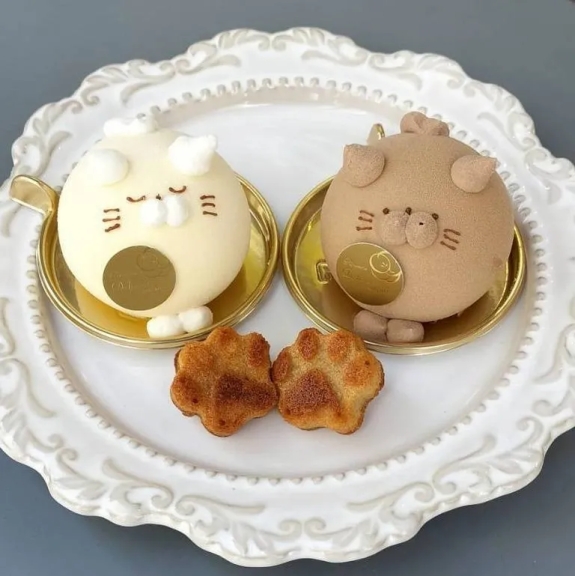 猫の形をした可愛らしいケーキ