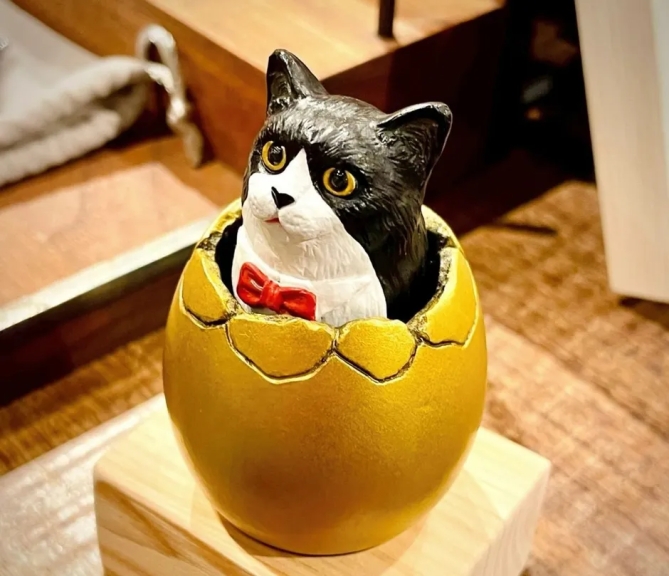 猫モチーフの可愛らしいアート作品